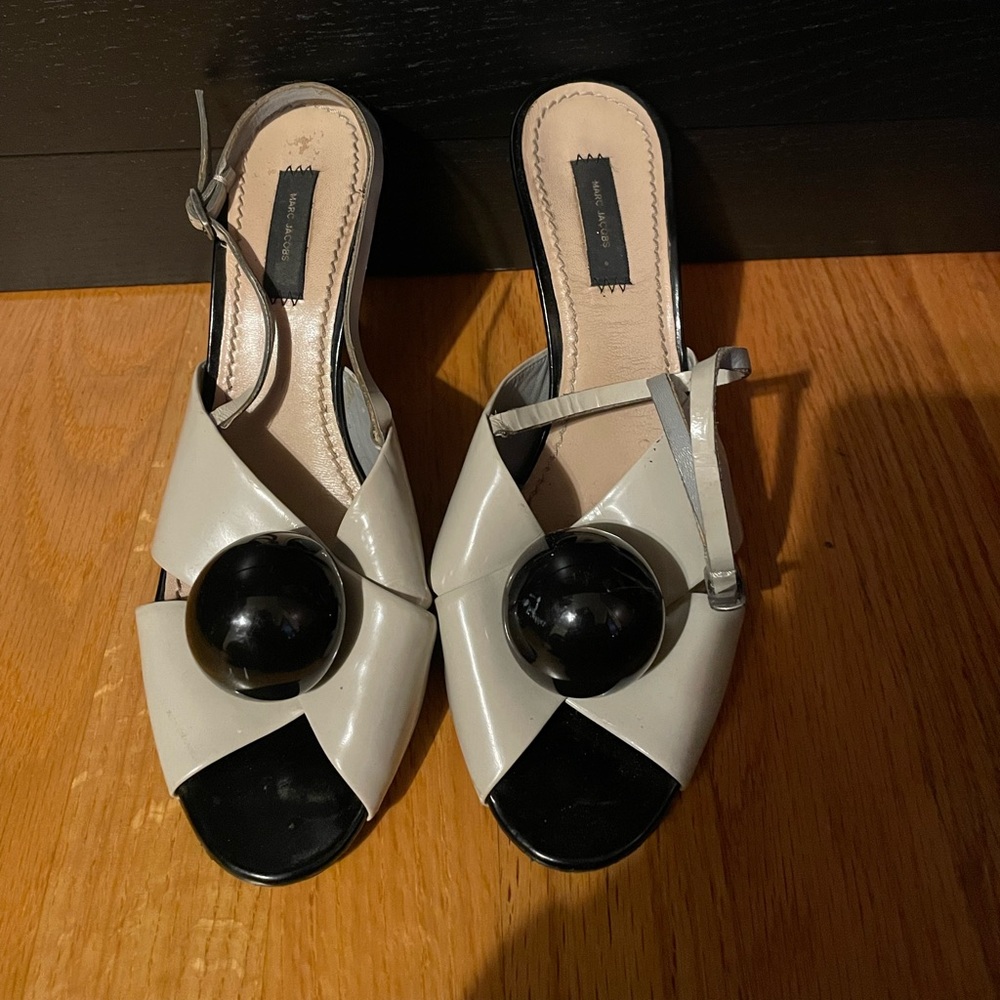 Marc Jacobs slingback heels